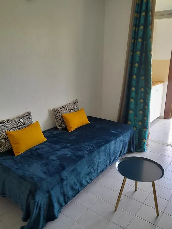 Toumalacai 210, Folle Anse Grand Bourg 0*, Grand-Bourg (Marie Galante) Guadeloupe